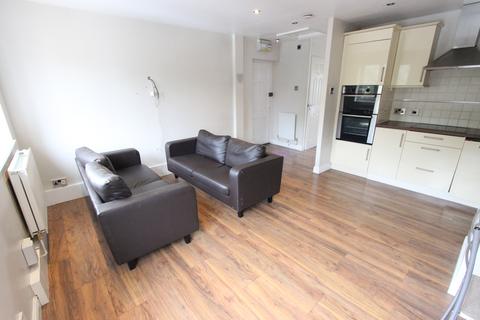 1 bedroom flat to rent, Teresa Gardens, Waltham Cross EN8