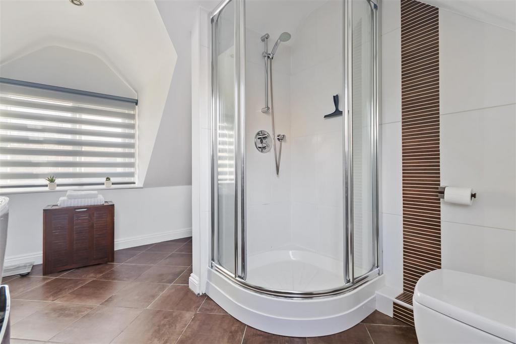 Luxury ensuite shower room