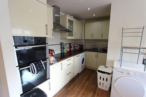 1 bedroom flat to rent, Teresa Gardens, Waltham Cross EN8