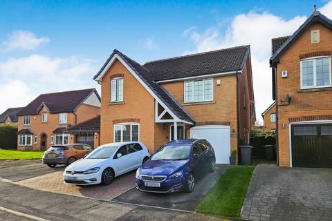 4 bedroom detached house for sale, Brow Wood Road, Batley