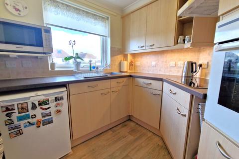 2 bedroom apartment for sale, Anchorage Court, Lee-on-the-Solent, PO13