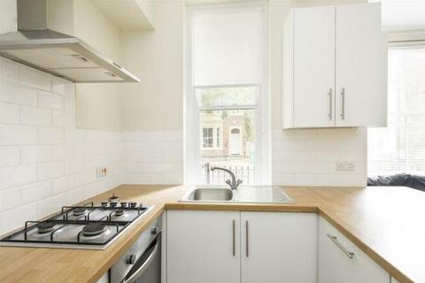 9 bedroom end of terrace house to rent, Burns Street, Nottingham, Nottinghamshire, NG7