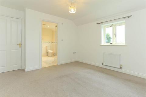 2 bedroom terraced house to rent, Manor Farm Court, Drayton