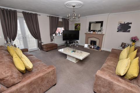 7 bedroom detached house for sale, Canvey Island SS8