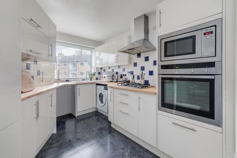 2 bedroom flat to rent, Abbotts Close, Alwyne Road, London