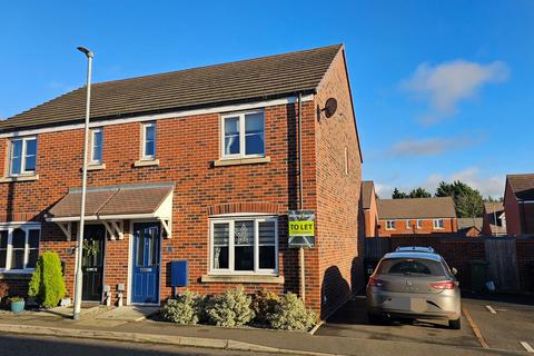 3 bedroom semi-detached house to rent, Pershore, WR10