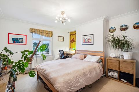 1 bedroom flat for sale, Cleveland Road, Barnes, London
