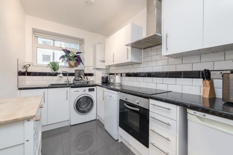 2 bedroom flat for sale, Northiam, Cromer Street, London