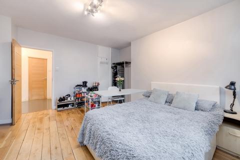 2 bedroom flat for sale, Northiam, Cromer Street, London