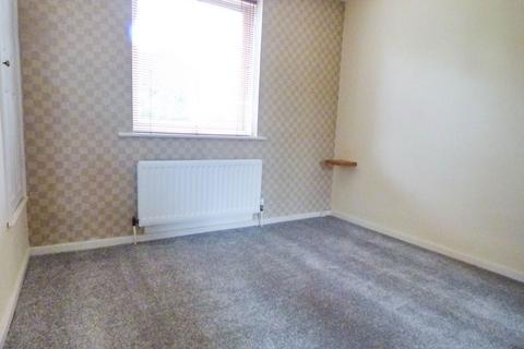 2 bedroom flat for sale, Ravenscar Close, Whickham, Newcastle upon Tyne, Tyne and Wear, NE16 5TW