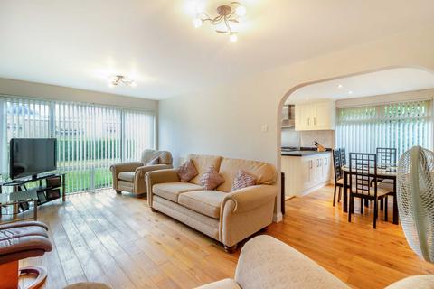 4 bedroom bungalow for sale, Ebbw Road, Caldicot