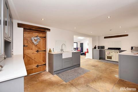 4 bedroom barn conversion for sale, Porch House Farm, Runcorn Road, Higher Walton