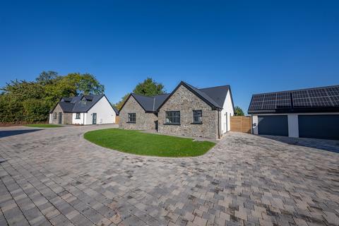 3 bedroom bungalow for sale, Meadow Grove, Llangrove, Ross-on-Wye