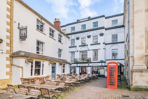 Beaufort Arms Court, Monmouth