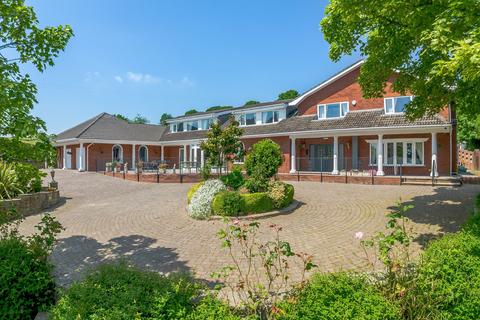 8 bedroom detached house for sale, Well Lane, Llanvair Discoed, Chepstow