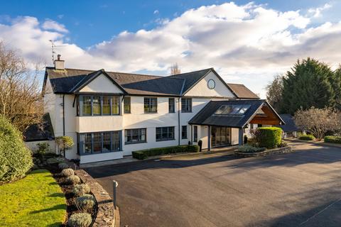 7 bedroom detached house for sale, Newport Road, Castleton