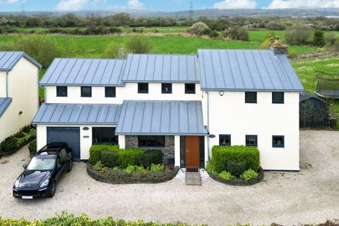 4 bedroom detached house for sale, Church Road, St Brides