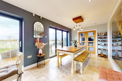 4 bedroom detached house for sale, Church Road, St Brides