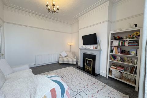 128 Beach Road, South Shields, NE33 2NE