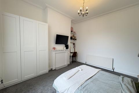 128 Beach Road, South Shields, NE33 2NE