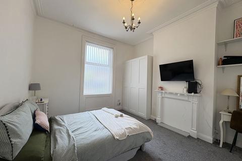 128 Beach Road, South Shields, NE33 2NE