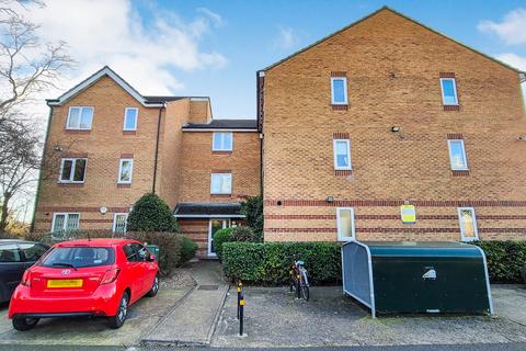 2 bedroom flat for sale, Bream Close, London, N17 9