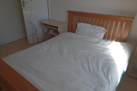 1 bedroom in a house share to rent, Maybank Avenue, Wembley HA0