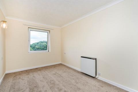 1 bedroom retirement property to rent, 34 Fairview Court, Galsworthy Road KT2