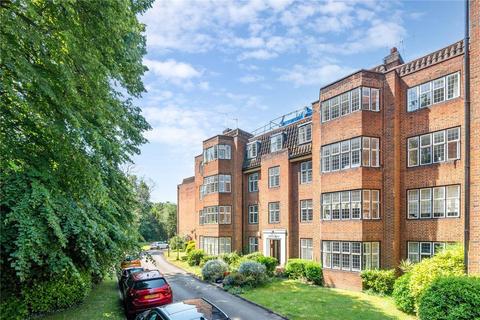 4 bedroom flat for sale, Highlands Heath, Putney, SW15