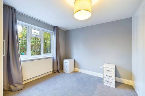Flat 1, 21 Glebe Side, Twickenham, TW1 1DB