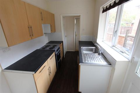 2 bedroom terraced house to rent, Duke Street, Kettering NN16