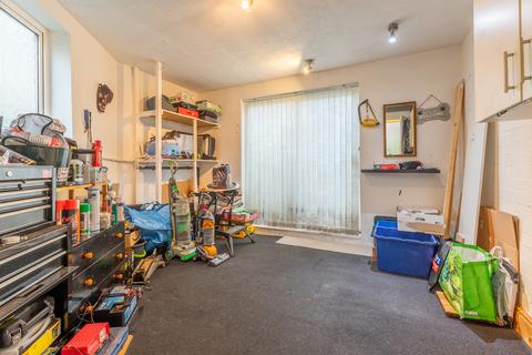 3 bedroom end of terrace house for sale, 64 Rinkfield, Kendal, Cumbria, LA9 7LN