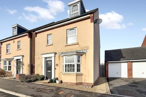 4 bedroom detached house for sale, Neptune Road, Westbury