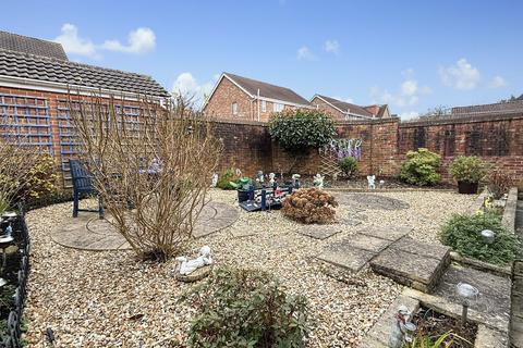 3 bedroom end of terrace house for sale, Boulton Close, Westbury