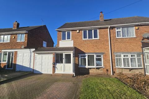 3 bedroom semi-detached house for sale, Edinburgh Drive, Rushall