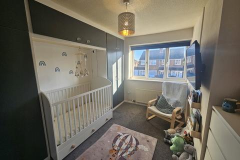 32 Edinburgh Drive, Walsall, WS4 1HR