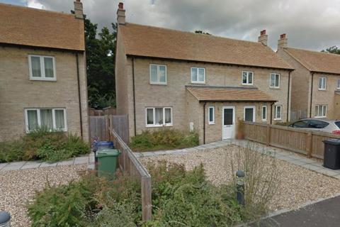 3 bedroom end of terrace house to rent, Hudson Close, Cambridge CB2