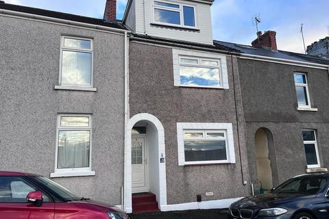 3 bedroom terraced house to rent, Chesshyre Street, Brynmill