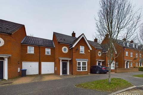 4 bedroom semi-detached house to rent, Langstone Ley, Welwyn Garden City AL7