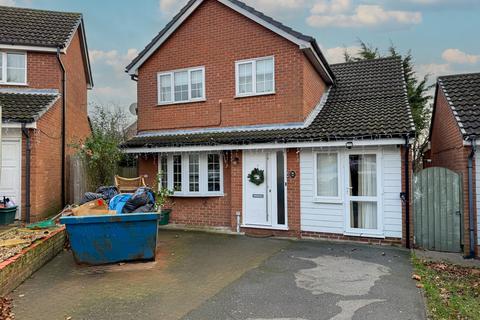 4 bedroom detached house for sale, St. Andrews Gardens, Colchester