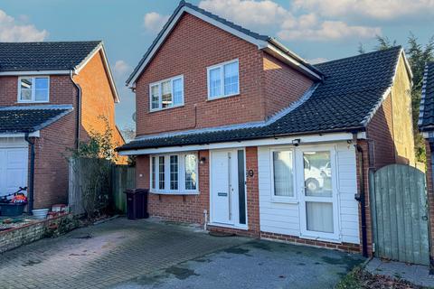 4 bedroom detached house for sale, St. Andrews Gardens, Colchester