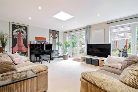 4 bedroom semi-detached house for sale, Woodies Close, Berkshire RG42