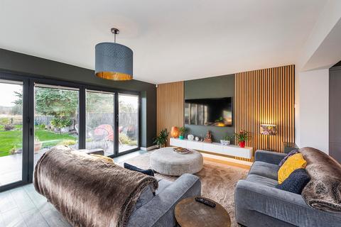104 Sidney Gardens, Otford, Sevenoaks, TN14 5PX