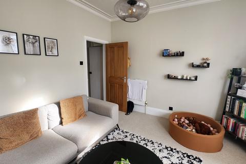 1 bedroom flat to rent, Goldstone Road, Hove