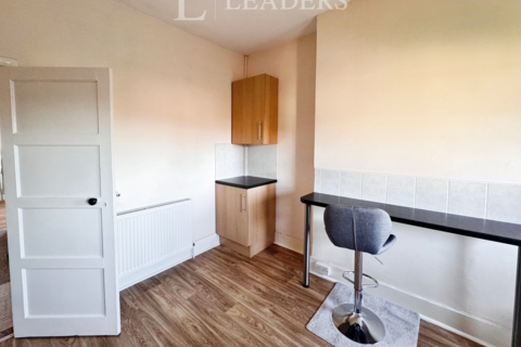 1 bedroom property to rent, North Parade, Lowestoft NR32