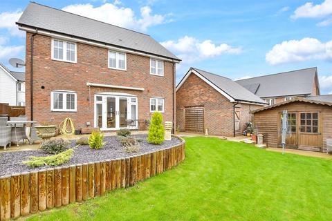 4 bedroom detached house for sale, Oak Court, Headcorn, Kent