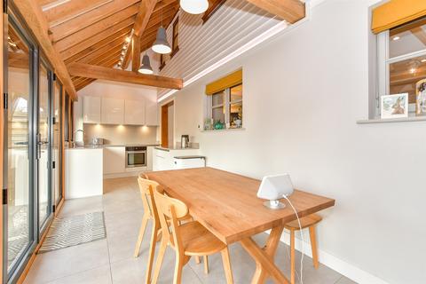 2 bedroom barn conversion for sale, Boyton Court Road, Sutton Valence, Maidstone, Kent