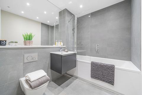 undefined, Queens Road, Weybridge, KT13