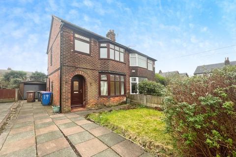 3 bedroom semi-detached house to rent, Shalbourne Road, Worsley, Manchester