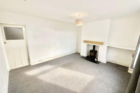 2 bedroom terraced house to rent, Station Road, Stafford ST20